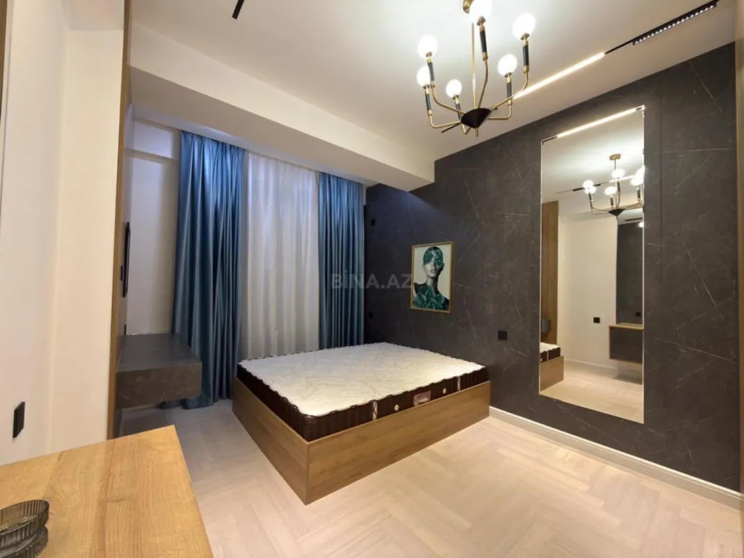 Satılır 3 otaqlı mənzil 118 m²