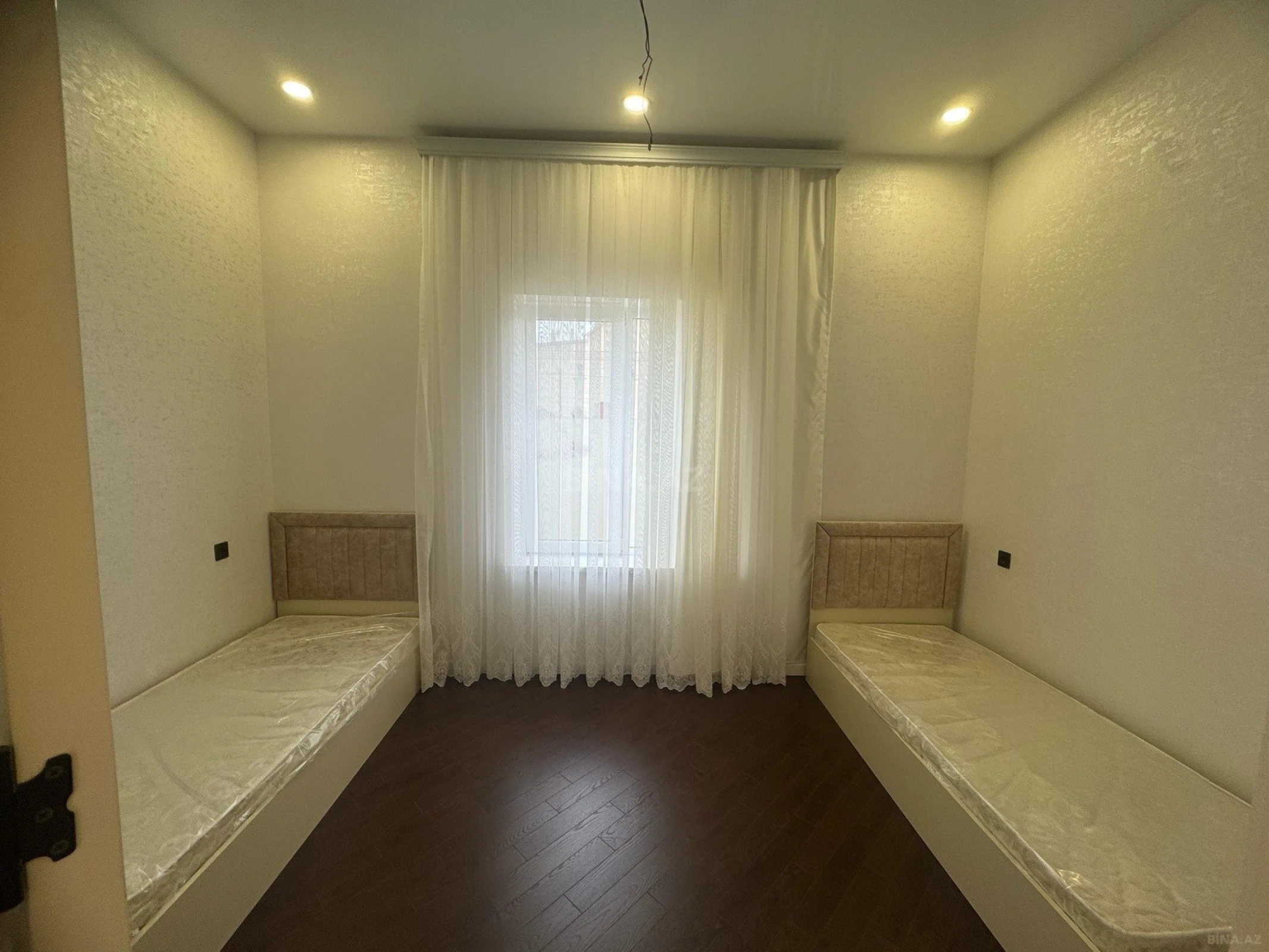 Kirayə verilir 4 otaqlı həyət evi 200 m²