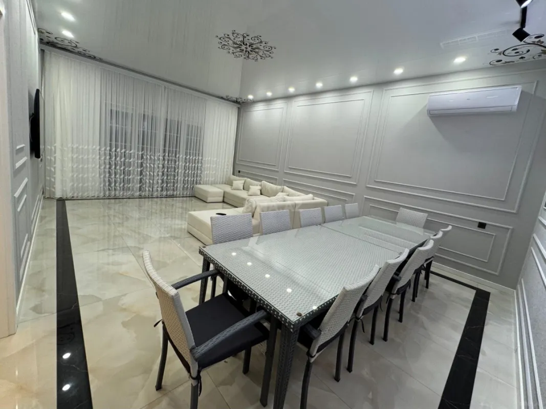 Kirayə verilir 4 otaqlı həyət evi 200 m²