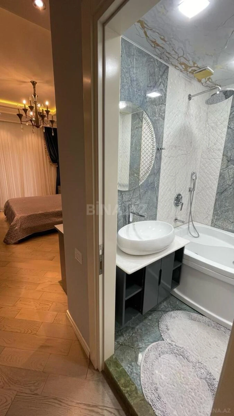 Satılır 3 otaqlı mənzil 140 m²