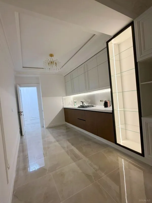 Satılır 3 otaqlı mənzil 120 m²