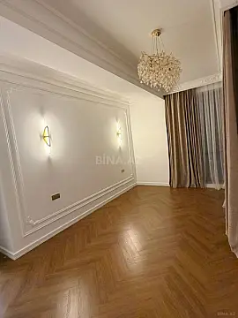 Satılır 3 otaqlı mənzil 120 m²