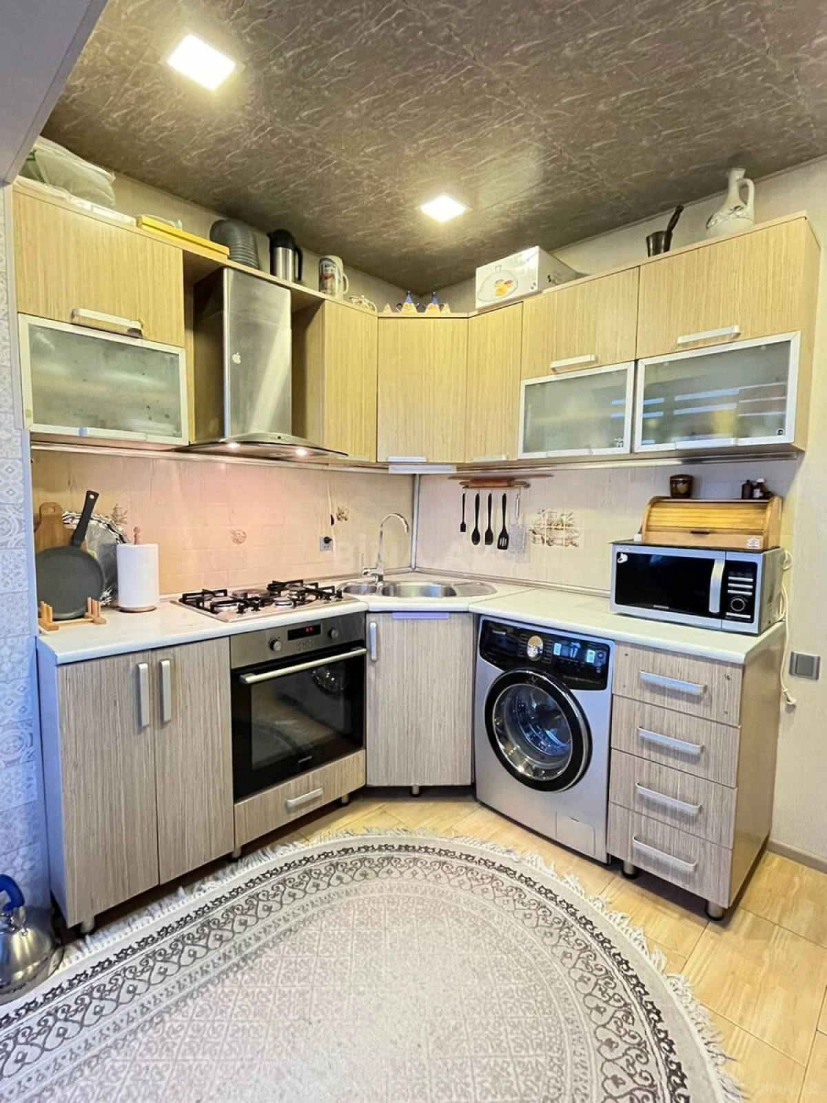 Satılır 2 otaqlı mənzil 68 m²