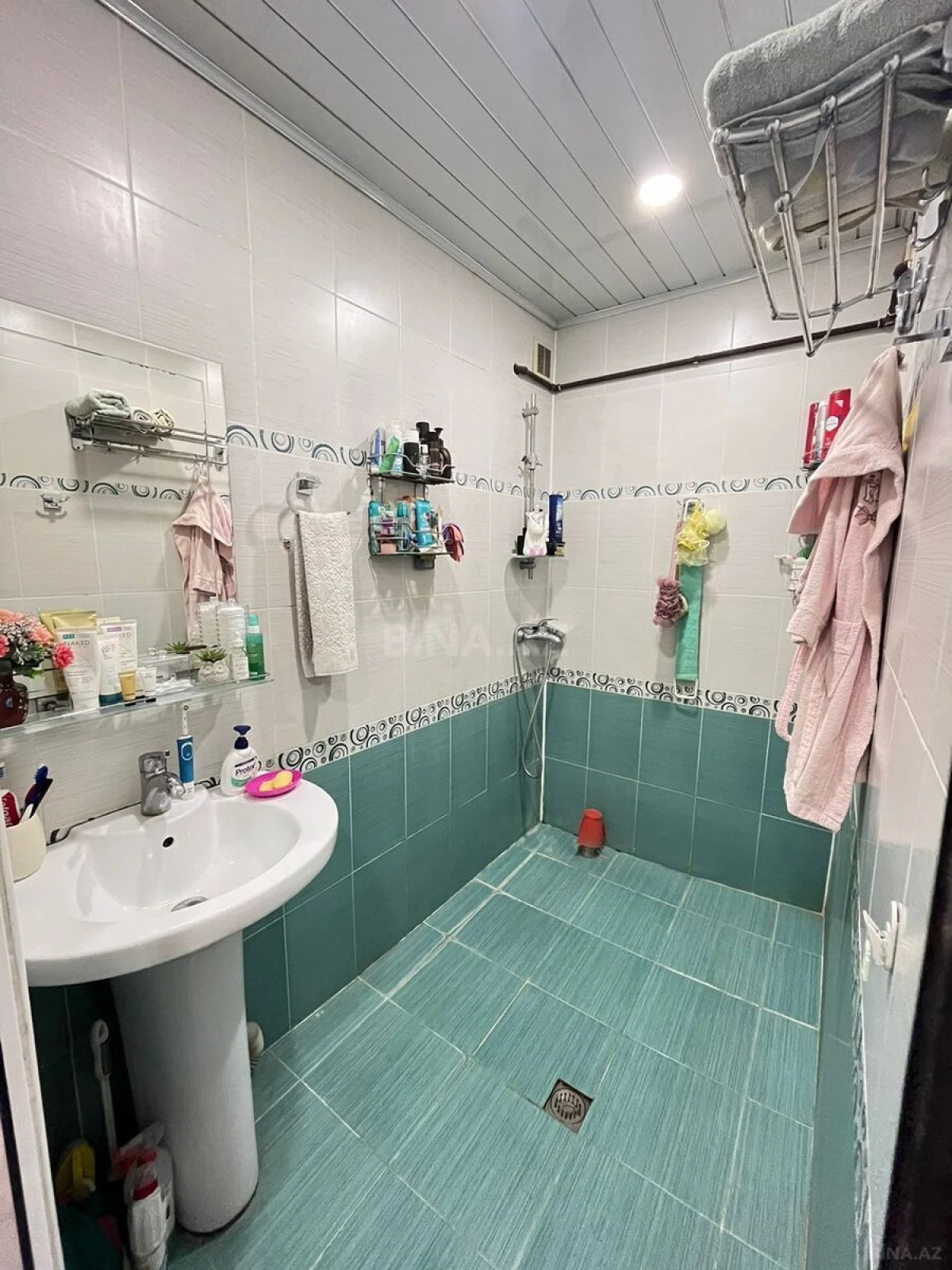 Satılır 2 otaqlı mənzil 68 m²