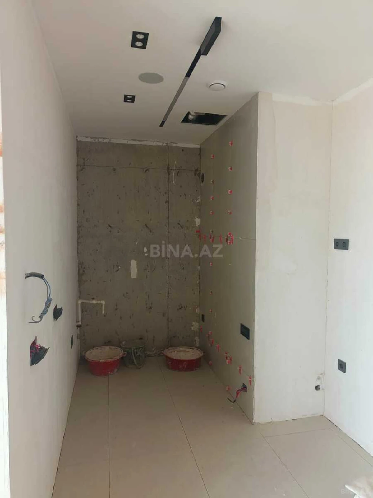 Satılır 2 otaqlı mənzil 63 m²