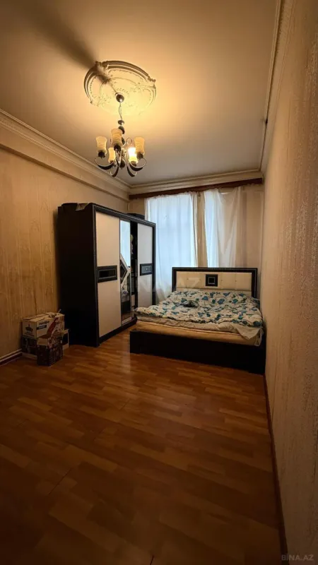 Satılır 3 otaqlı mənzil 105 m²