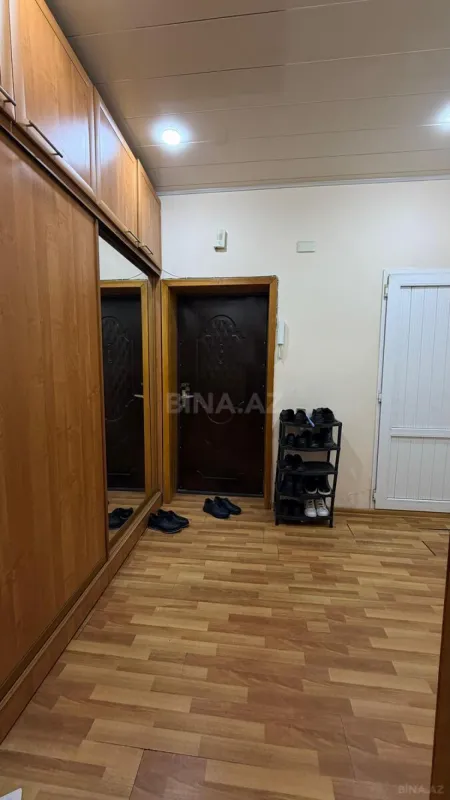 Satılır 3 otaqlı mənzil 105 m²