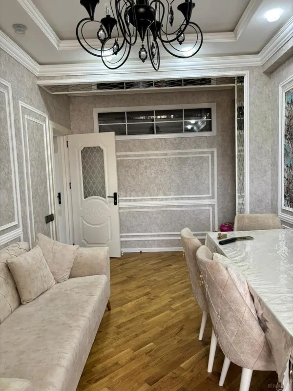 Satılır 2 otaqlı mənzil 70 m²