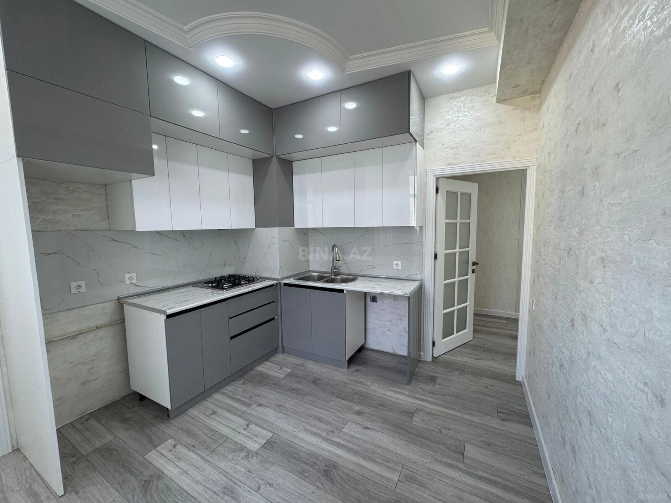 Satılır 3 otaqlı mənzil 85 m²