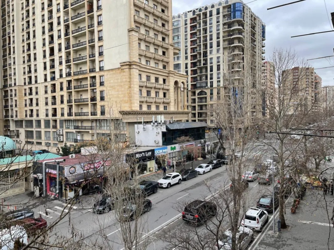 Satılır 3 otaqlı mənzil 65 m²