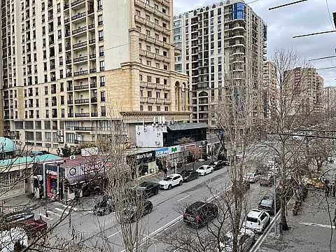 Satılır 3 otaqlı mənzil 65 m²
