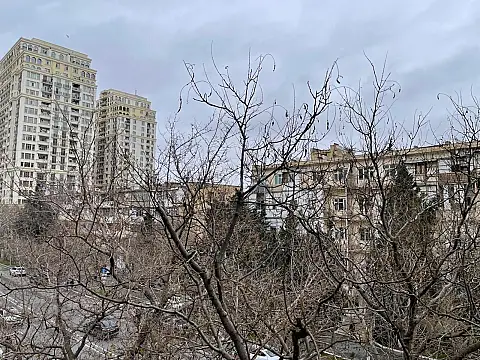 Satılır 3 otaqlı mənzil 65 m²