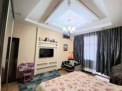Satılır 2 otaqlı mənzil 99 m²