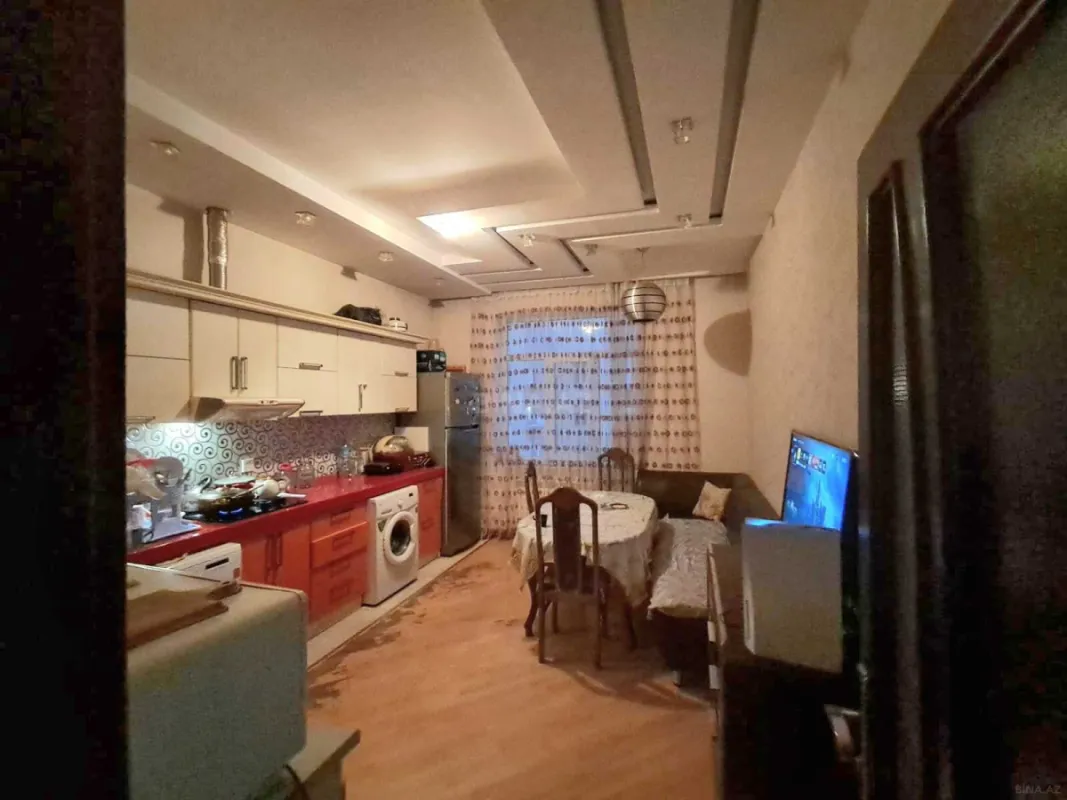 Satılır 2 otaqlı mənzil 99 m²