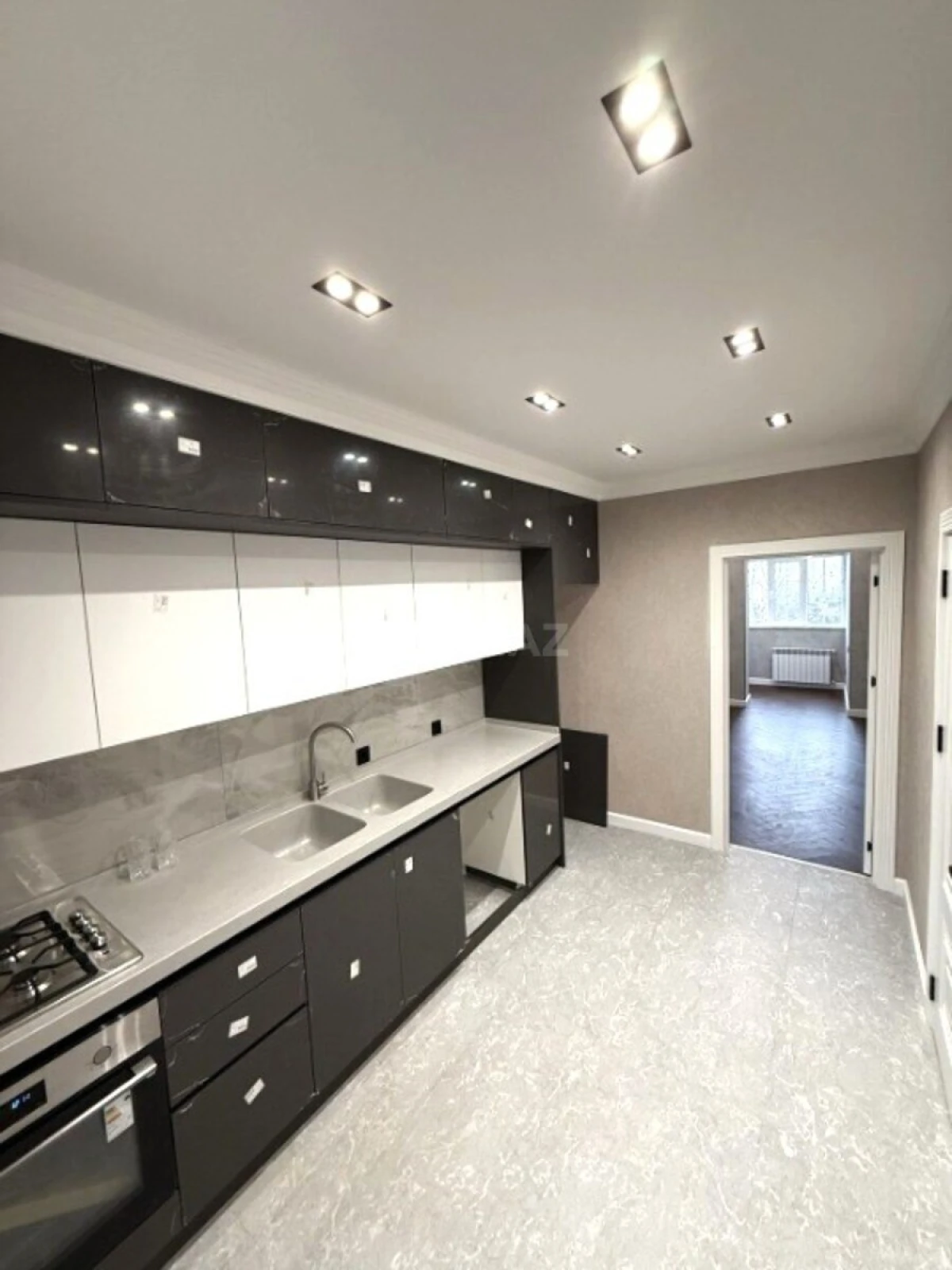 Satılır 3 otaqlı mənzil 80 m²