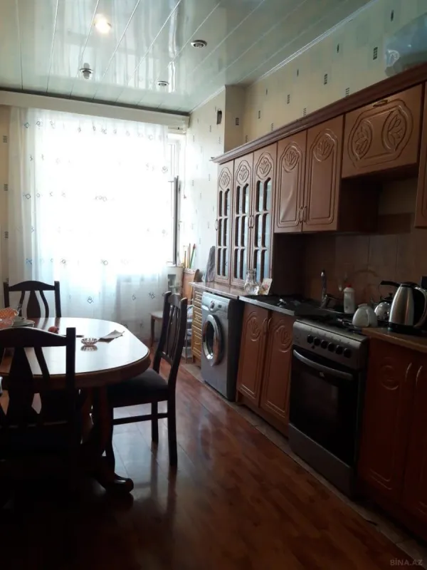 Satılır 2 otaqlı mənzil 77 m²