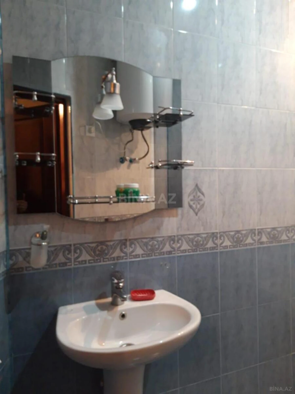 Satılır 2 otaqlı mənzil 77 m²