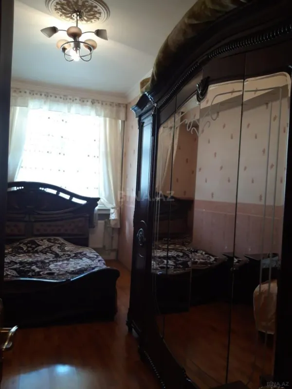 Satılır 2 otaqlı mənzil 77 m²