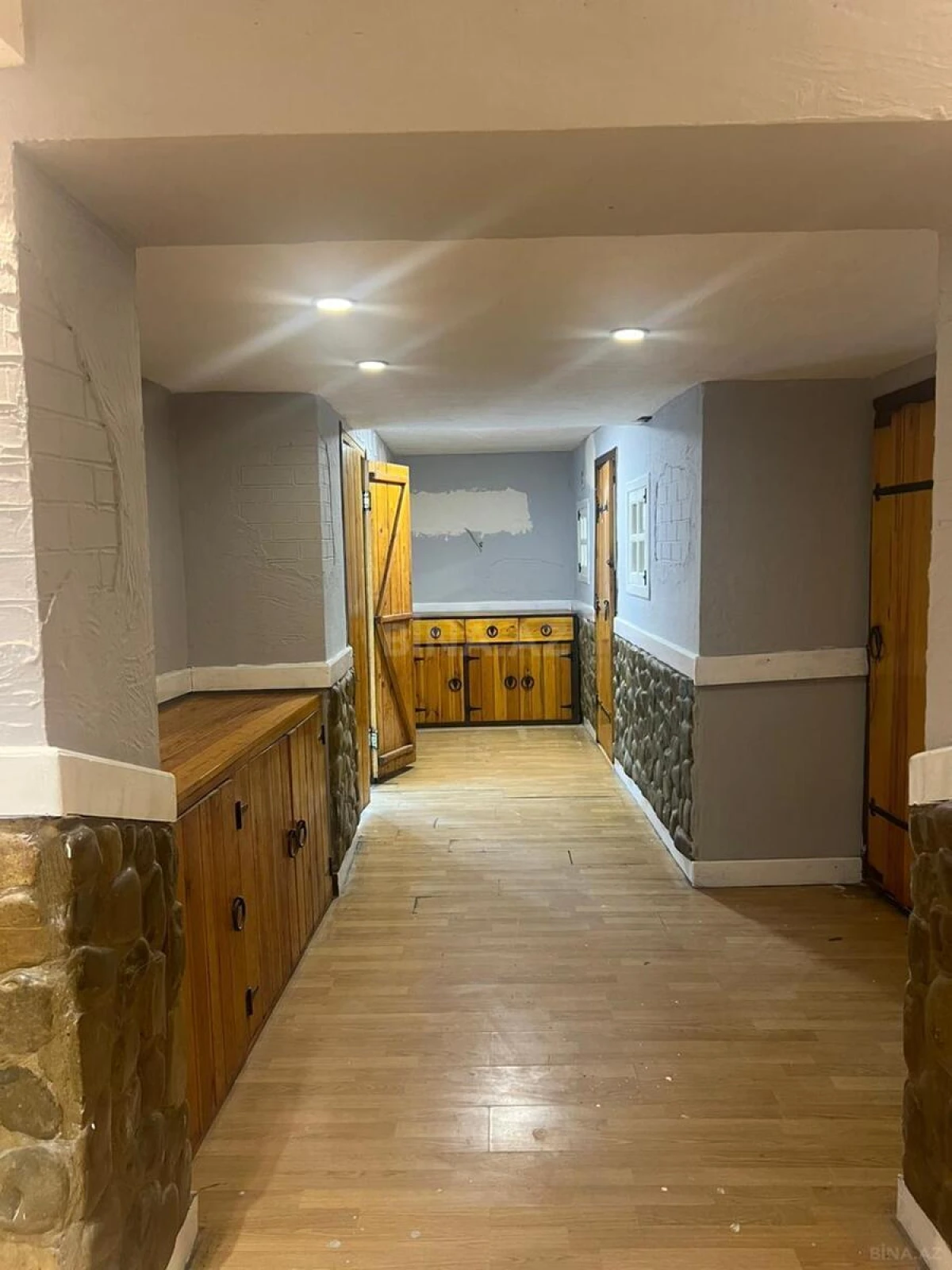 Kirayə verilir obyekt 200 m²