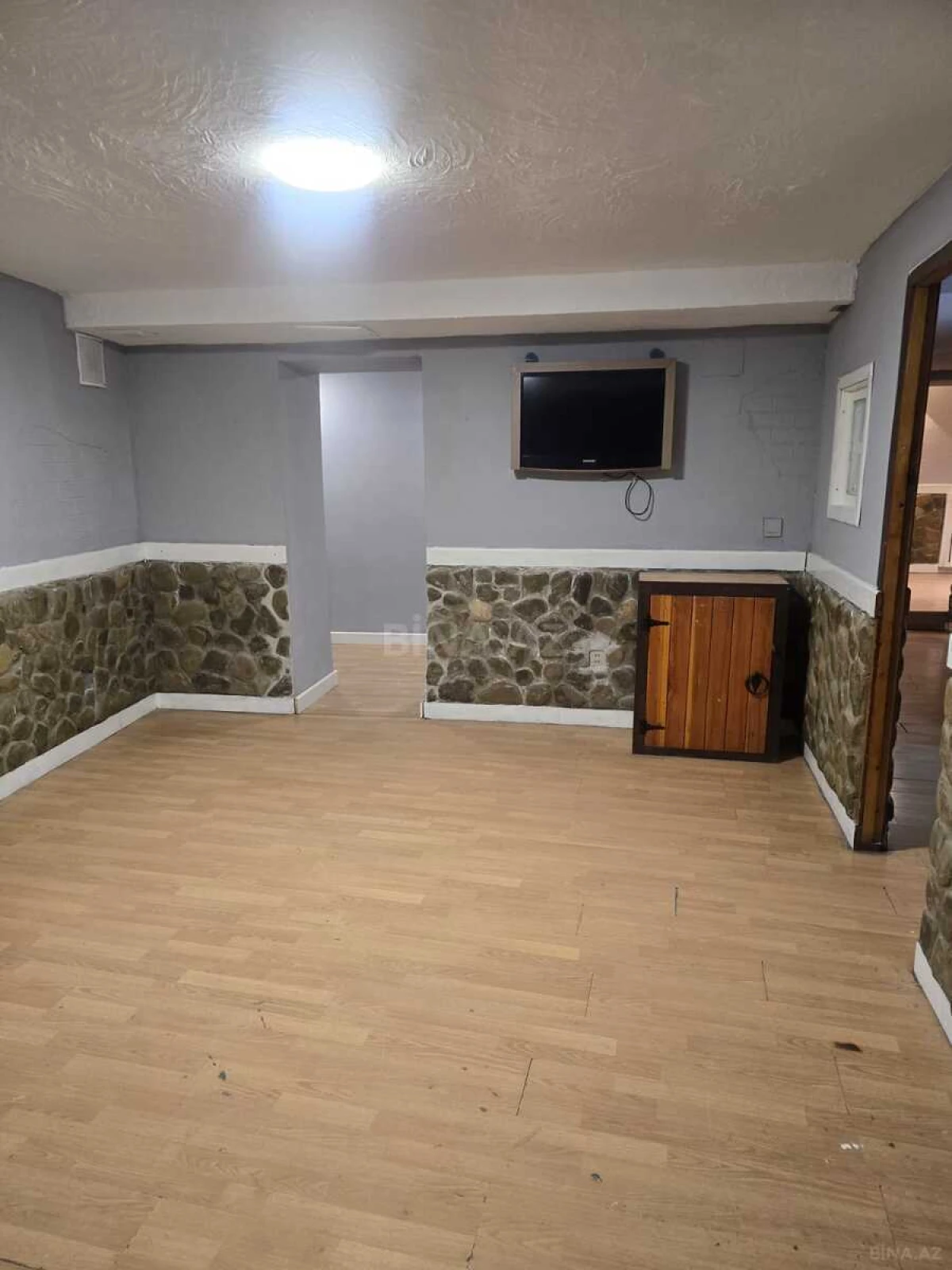 Kirayə verilir obyekt 200 m²