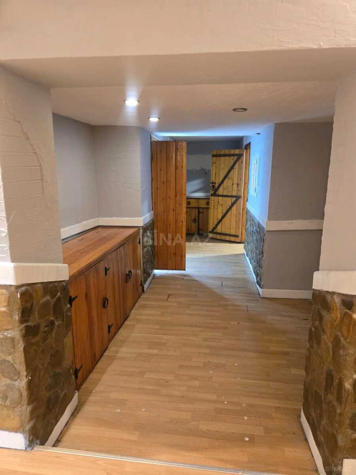 Kirayə verilir obyekt 200 m²