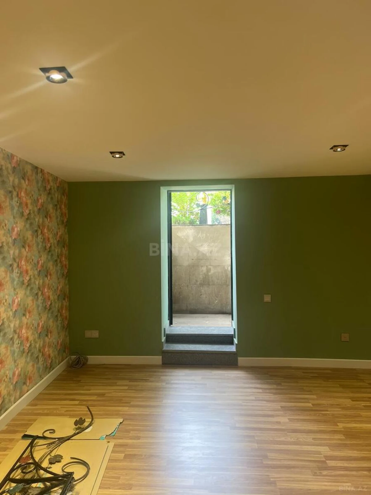 Kirayə verilir obyekt 200 m²