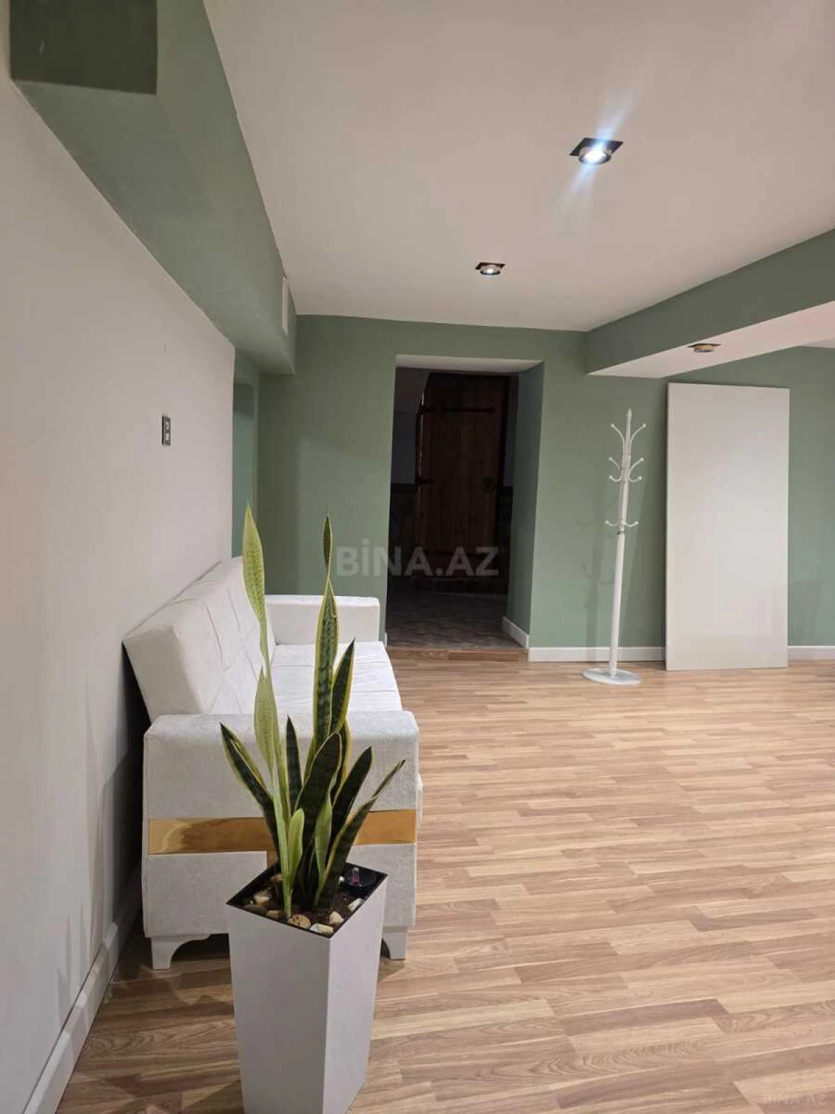 Kirayə verilir obyekt 200 m²