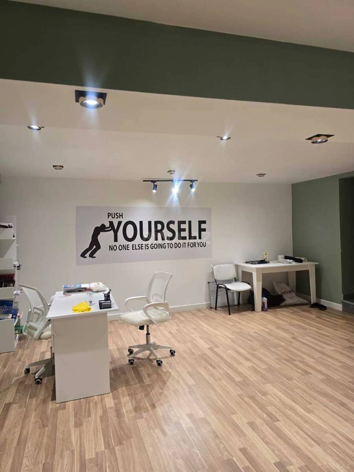 Kirayə verilir obyekt 200 m²