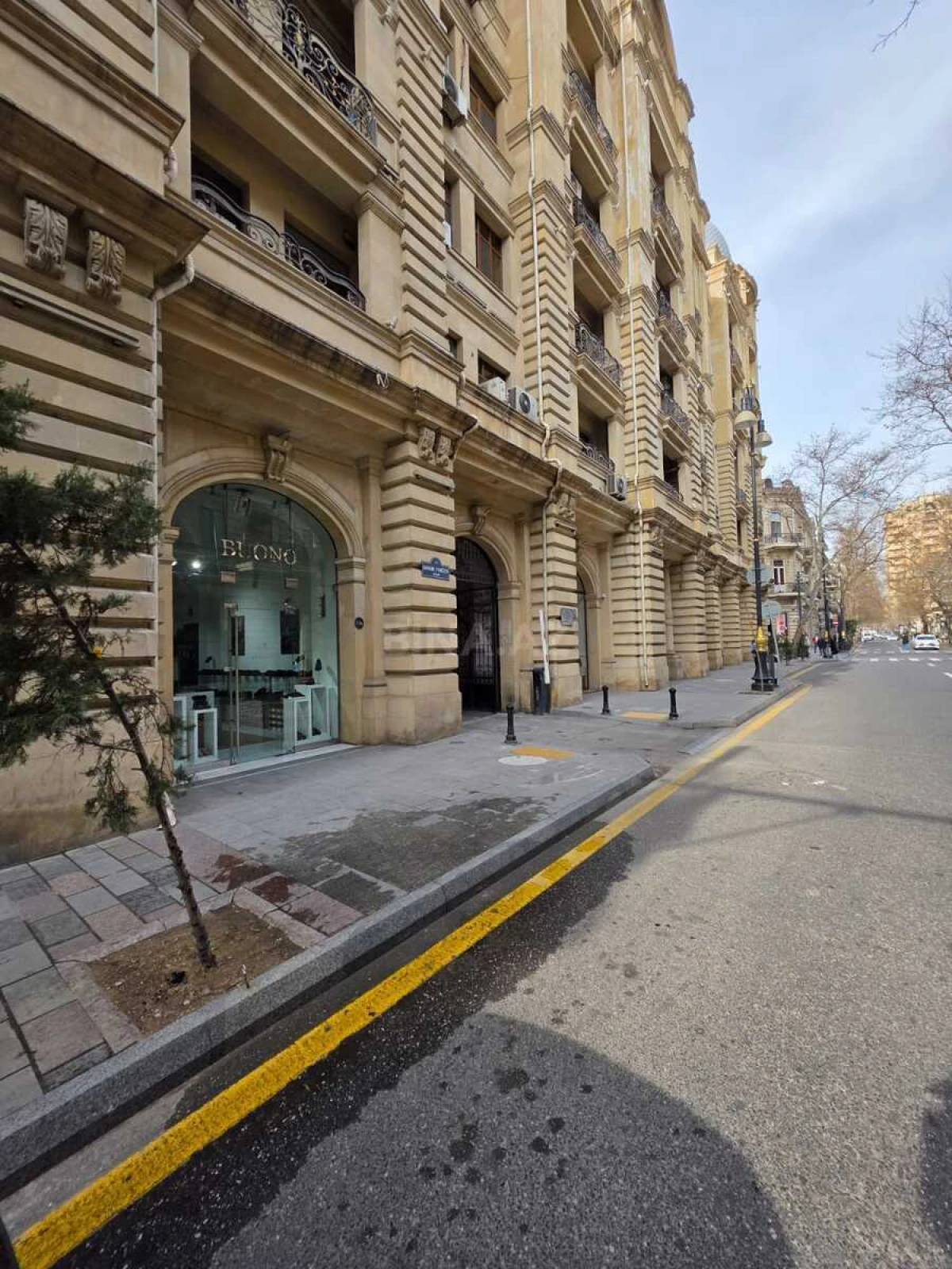 Kirayə verilir 2 otaqlı ofis 65 m²