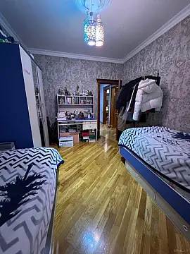 Satılır 4 otaqlı mənzil 100 m²