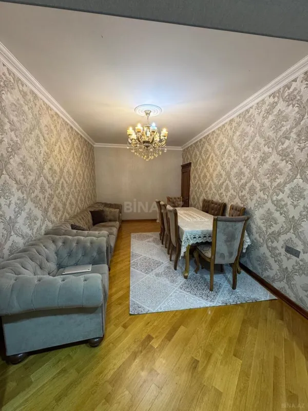 Satılır 4 otaqlı mənzil 100 m²