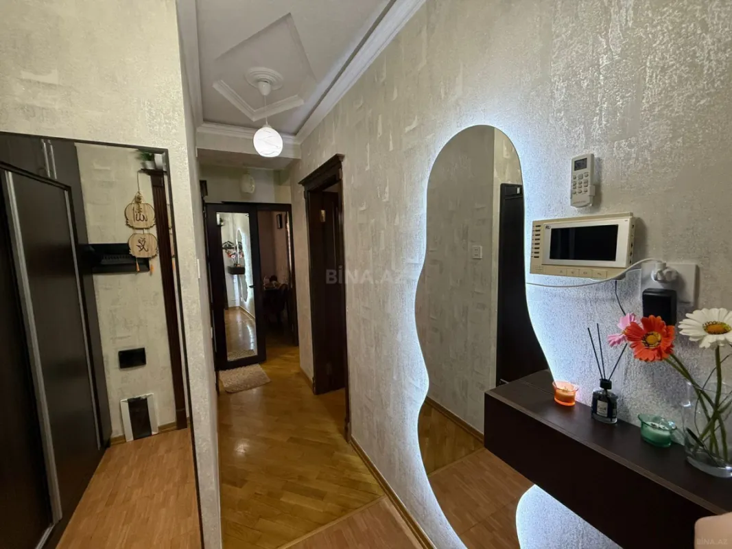 Satılır 3 otaqlı mənzil 76 m²