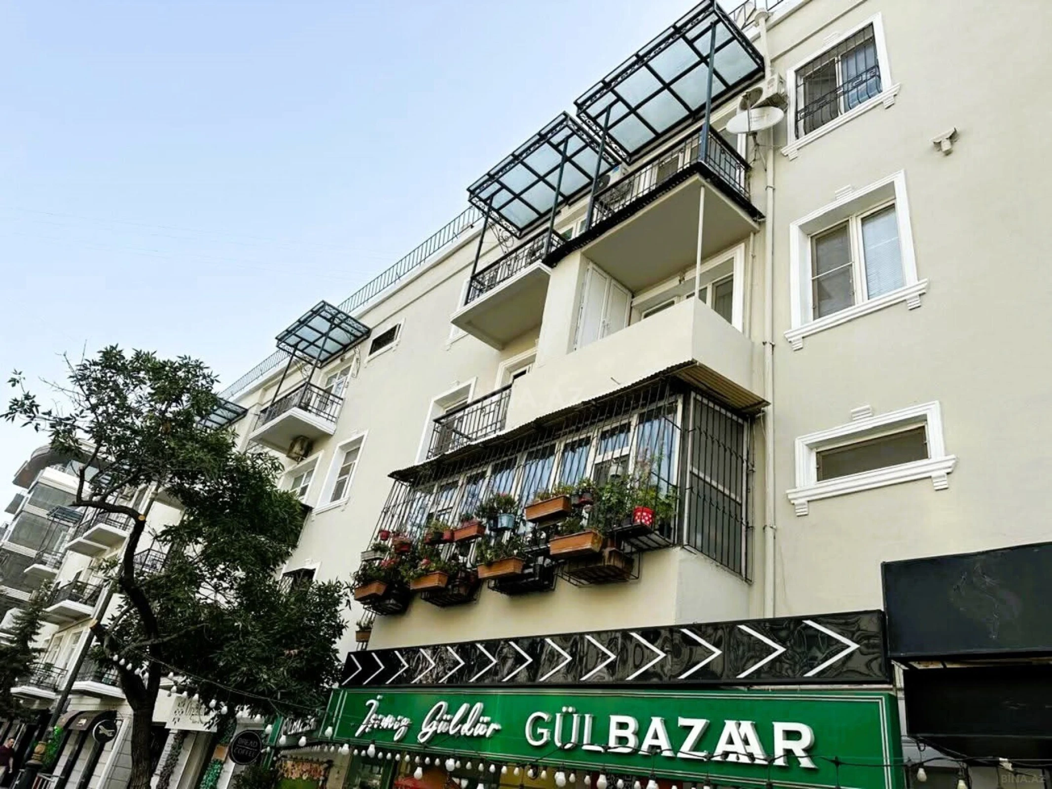 Satılır 2 otaqlı mənzil 63 m²