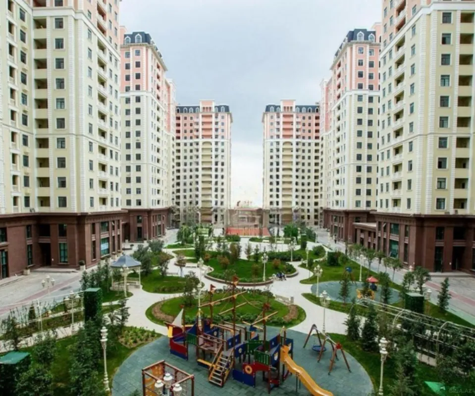Satılır 2 otaqlı mənzil 68 m²