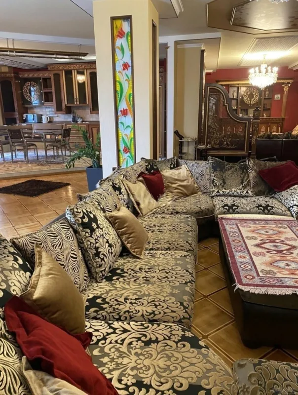 Satılır 4 otaqlı mənzil 245 m²