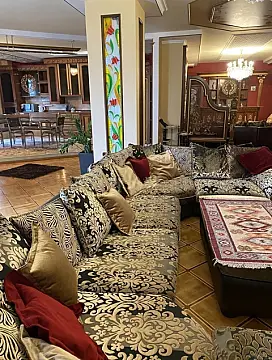 Satılır 4 otaqlı mənzil 245 m²