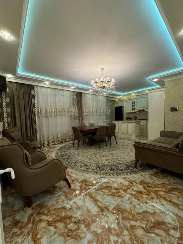 Kirayə verilir 3 otaqlı mənzil 150 m²