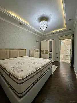 Kirayə verilir 3 otaqlı mənzil 150 m²