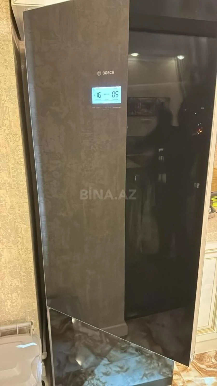 Kirayə verilir 3 otaqlı mənzil 150 m²