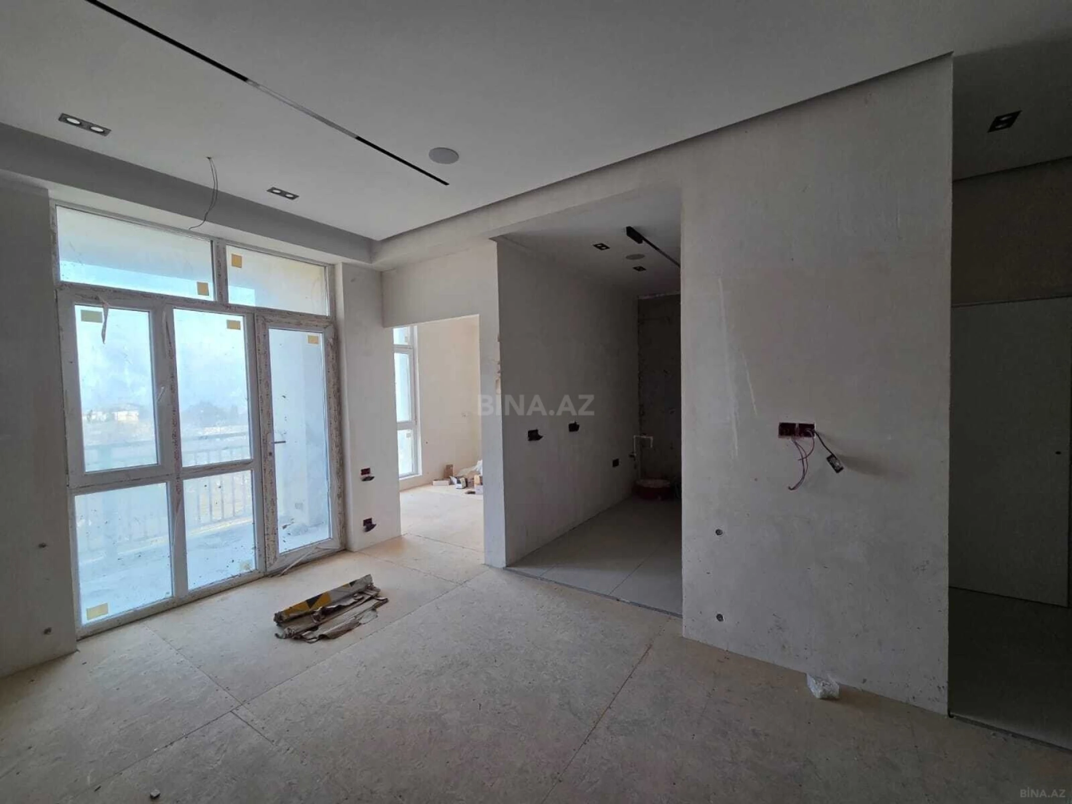 Satılır 2 otaqlı mənzil 60 m²