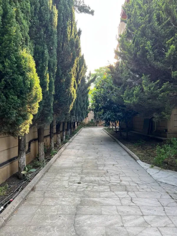 Kirayə verilir 17 otaqlı ofis 900 m²