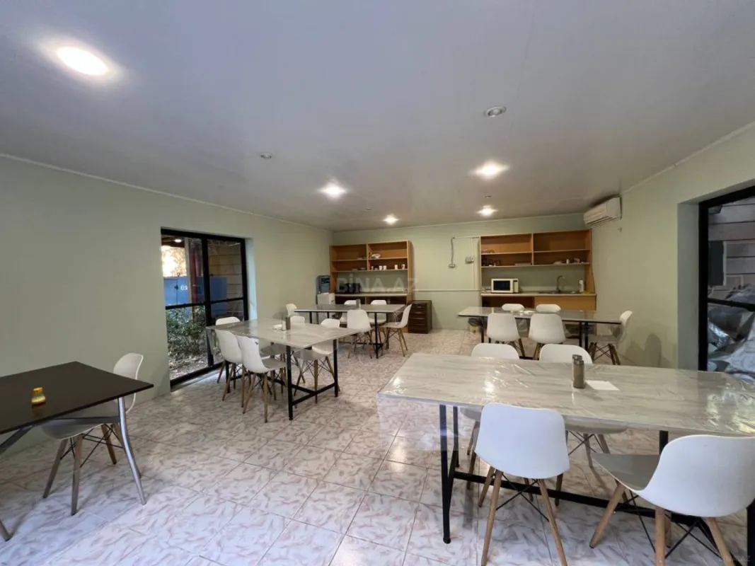 Kirayə verilir 17 otaqlı ofis 900 m²