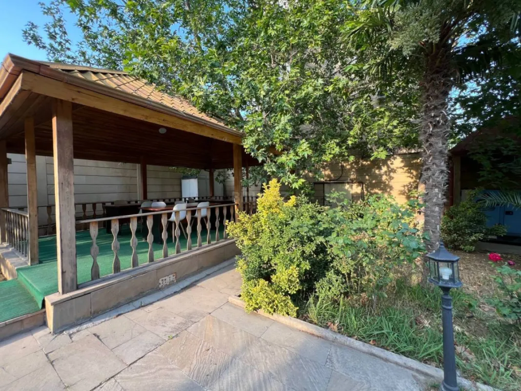 Kirayə verilir 17 otaqlı ofis 900 m²