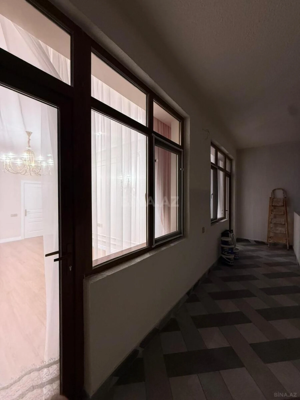 Satılır 2 otaqlı mənzil 68 m²