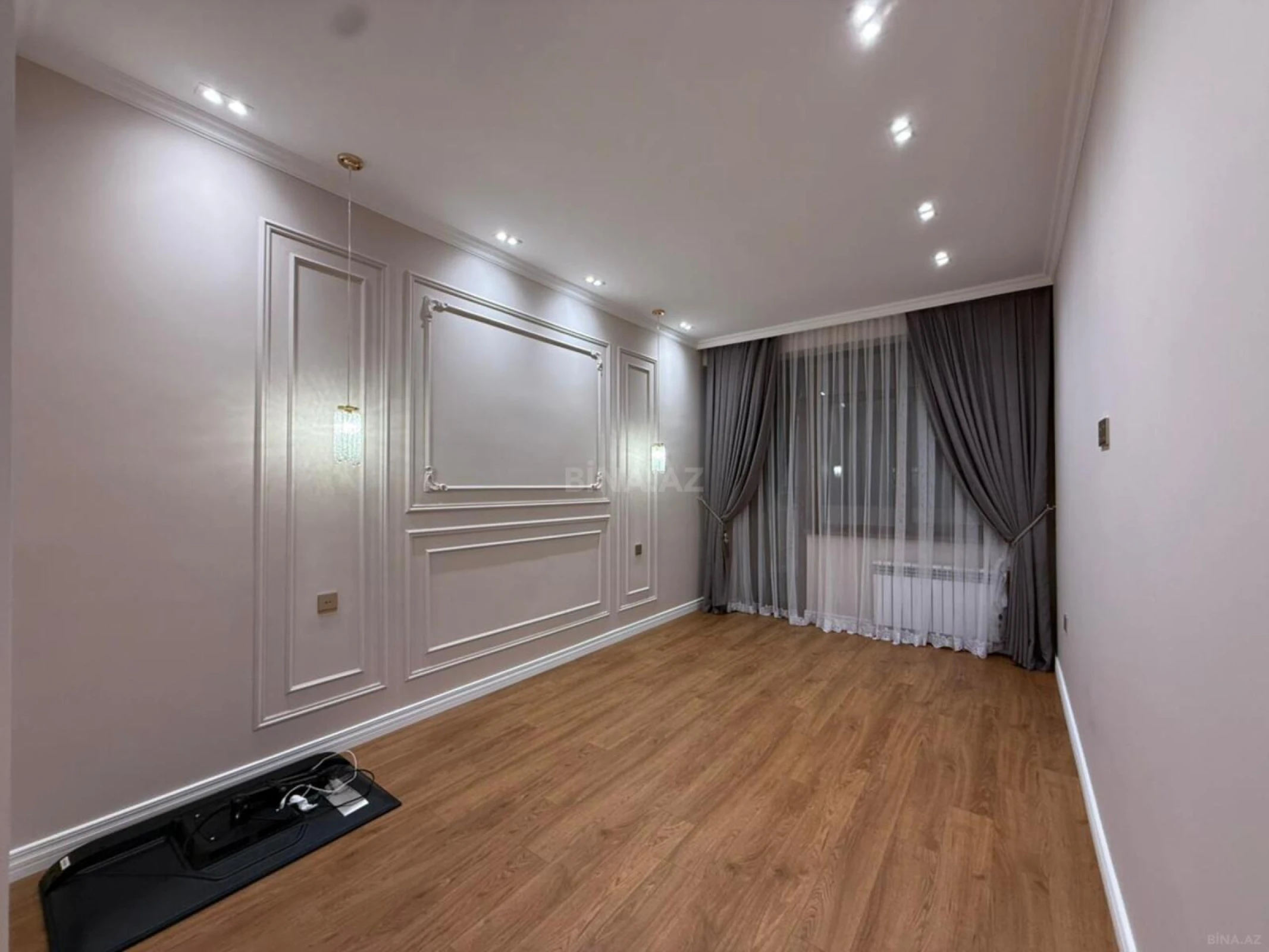 Satılır 2 otaqlı mənzil 68 m²