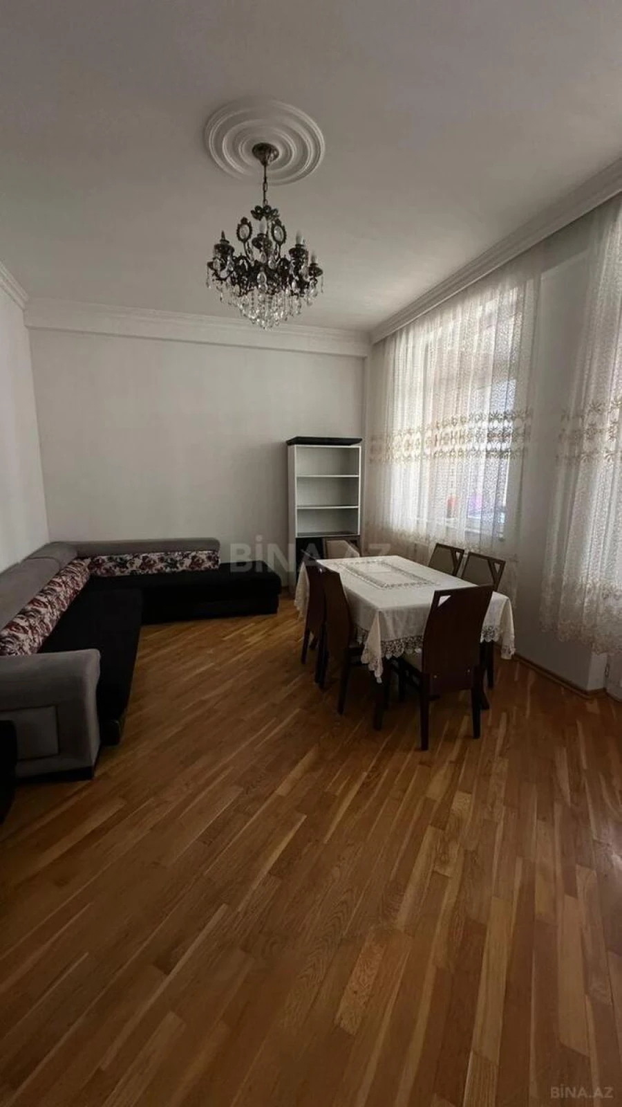 Kirayə verilir 3 otaqlı mənzil 100 m²