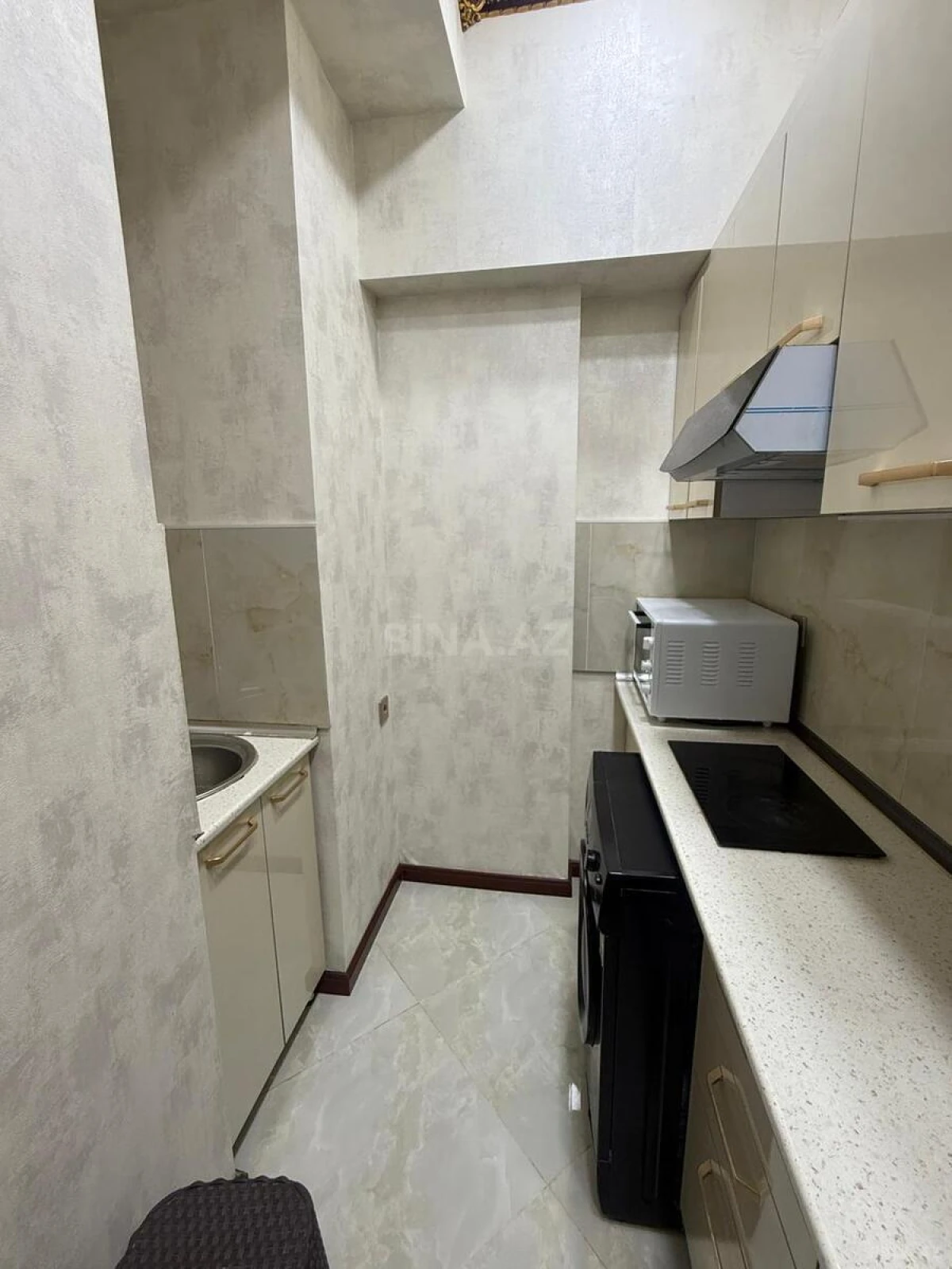 Kirayə verilir 2 otaqlı mənzil 55 m²
