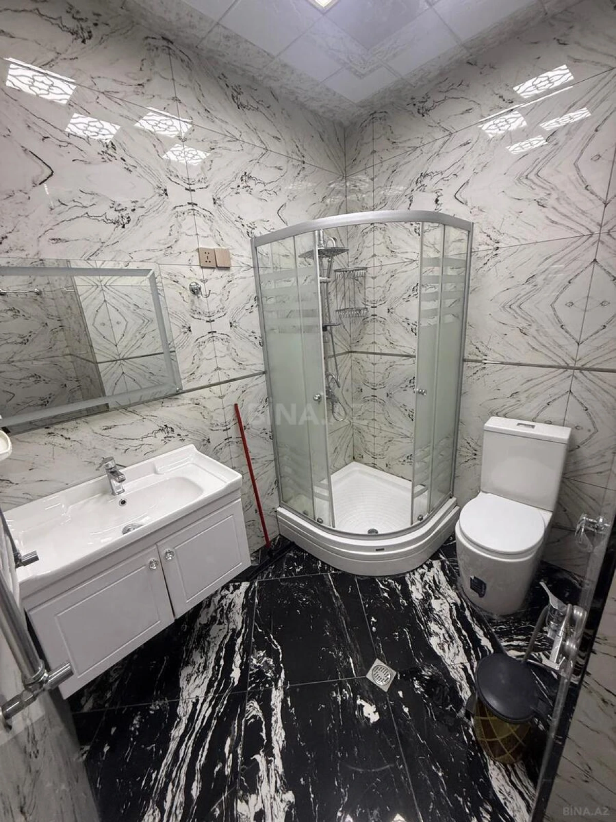 Kirayə verilir 2 otaqlı mənzil 55 m²