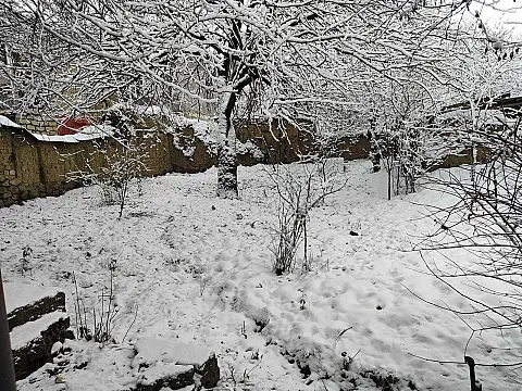 Satılır 3 otaqlı həyət evi 150 m²