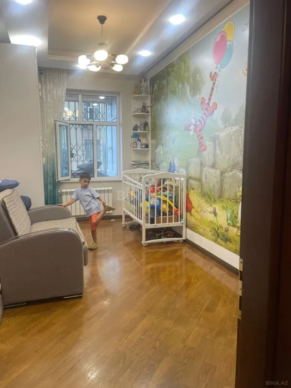 Satılır 3 otaqlı mənzil 128 m²